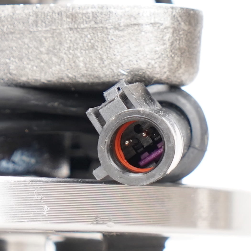 Hanhub 515042 Etupyörän napa ja laakerikokoonpano, joka on yhteensopiva Expedition Navigator -sovelluksen kanssa SP550206 BR930457 5L1Z1104CA 6L1Z1104A 6L1Z1104CA 5L142B663CC FW742 6-lug